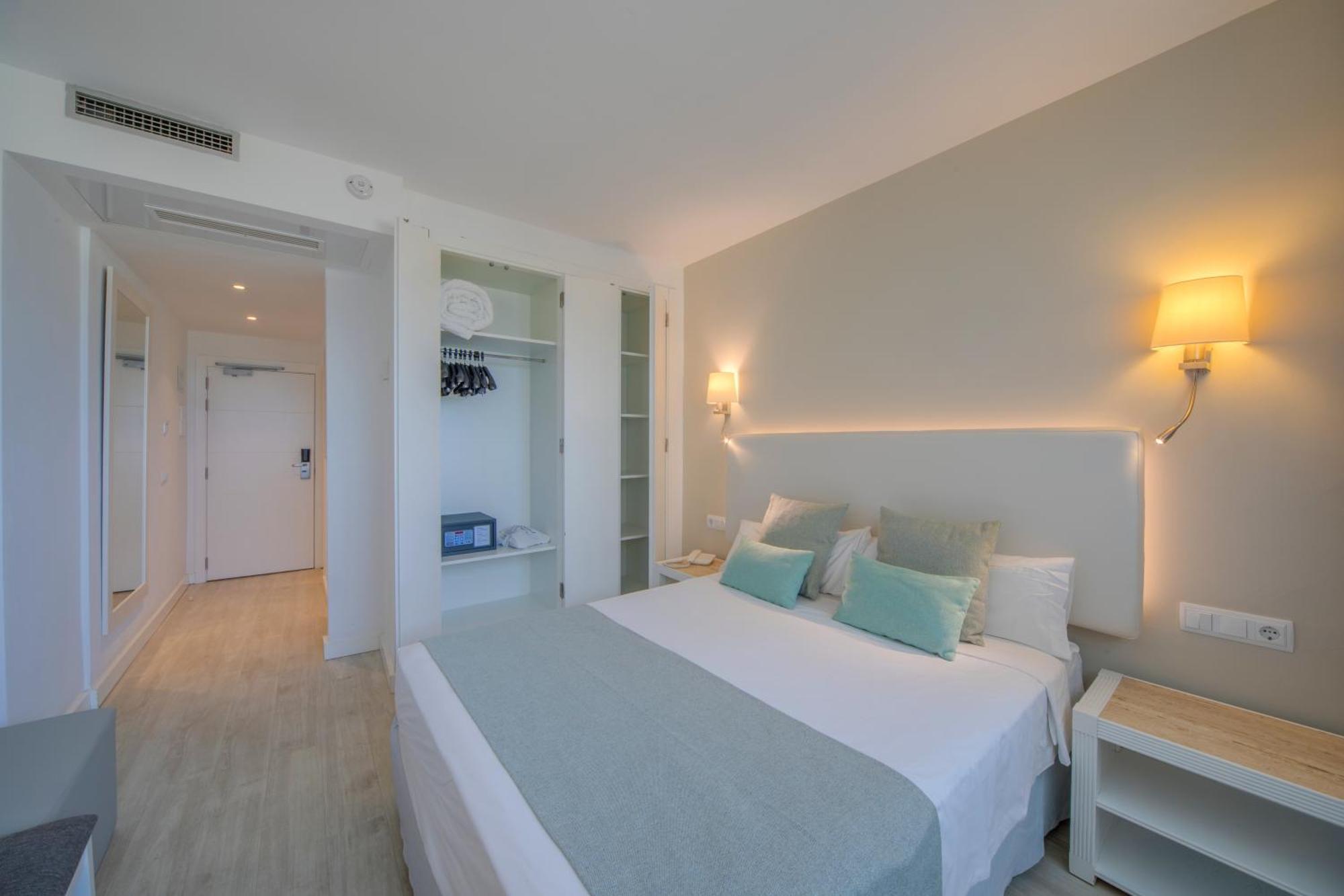 Aparthotel Playa Esperanza Affiliated By Melia Playa de Muro (Mallorca)